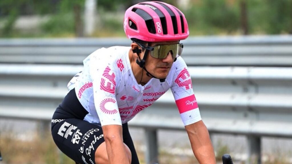 Richard Carapaz terminó séptimo en la primera etapa del Giro de Italia 2925