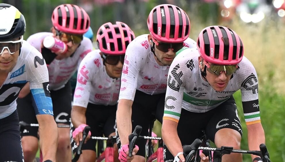 Terminó la etapa 12 del Giro de Italia 2025 y el ecuatoriano Richard Carapaz culminó en el Top Ten de la Clasificación General a 01:58 del líder.